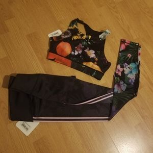 NWT - TWO PIECE - Activewear set